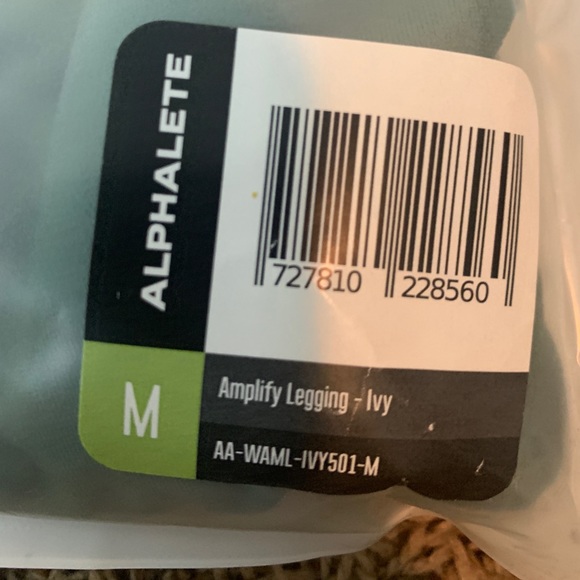 Alphalete Amplify in Ivy (Medium) - Picture 3 of 3